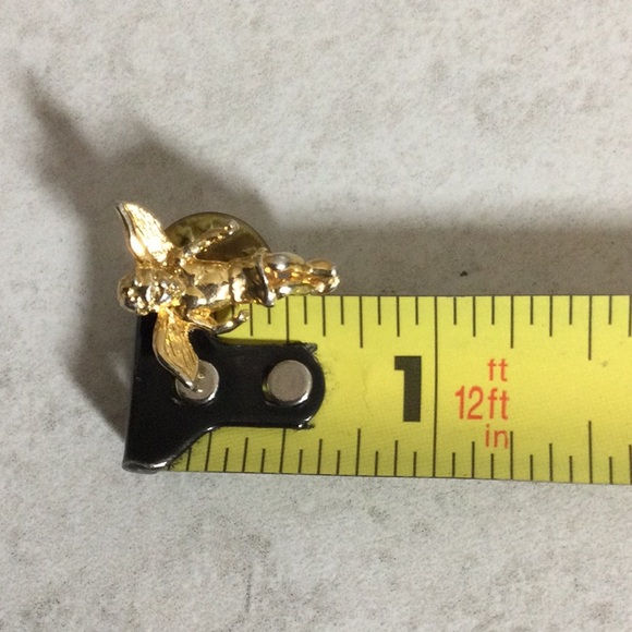 Gold Cupid pin - Picture 6 of 6